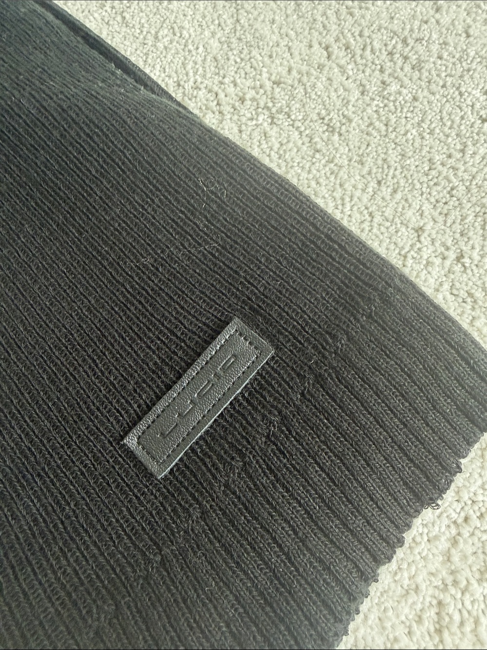 Black Ribbed Scarf - Unbranded - Picture 2 of 3